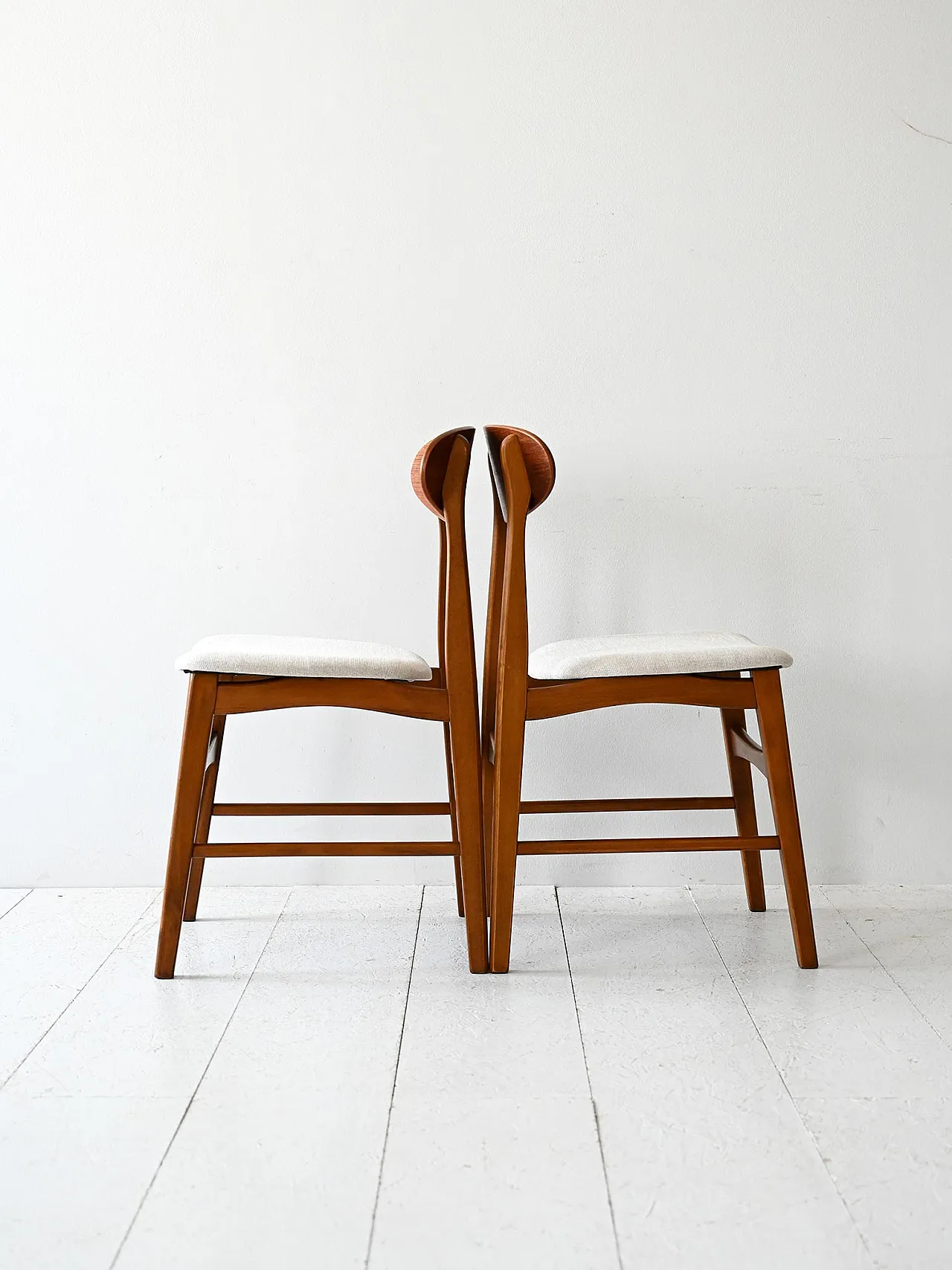 4 Scandinavian chairs in teak, 1950s 3