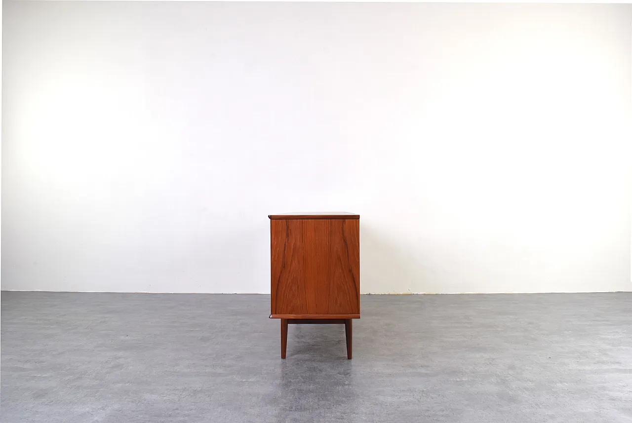 Sideboard di teak dipinti a mano, anni '60 7
