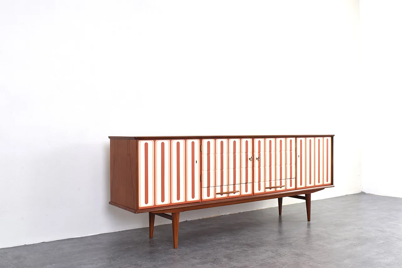 Sideboard di teak dipinti a mano, anni '60 8