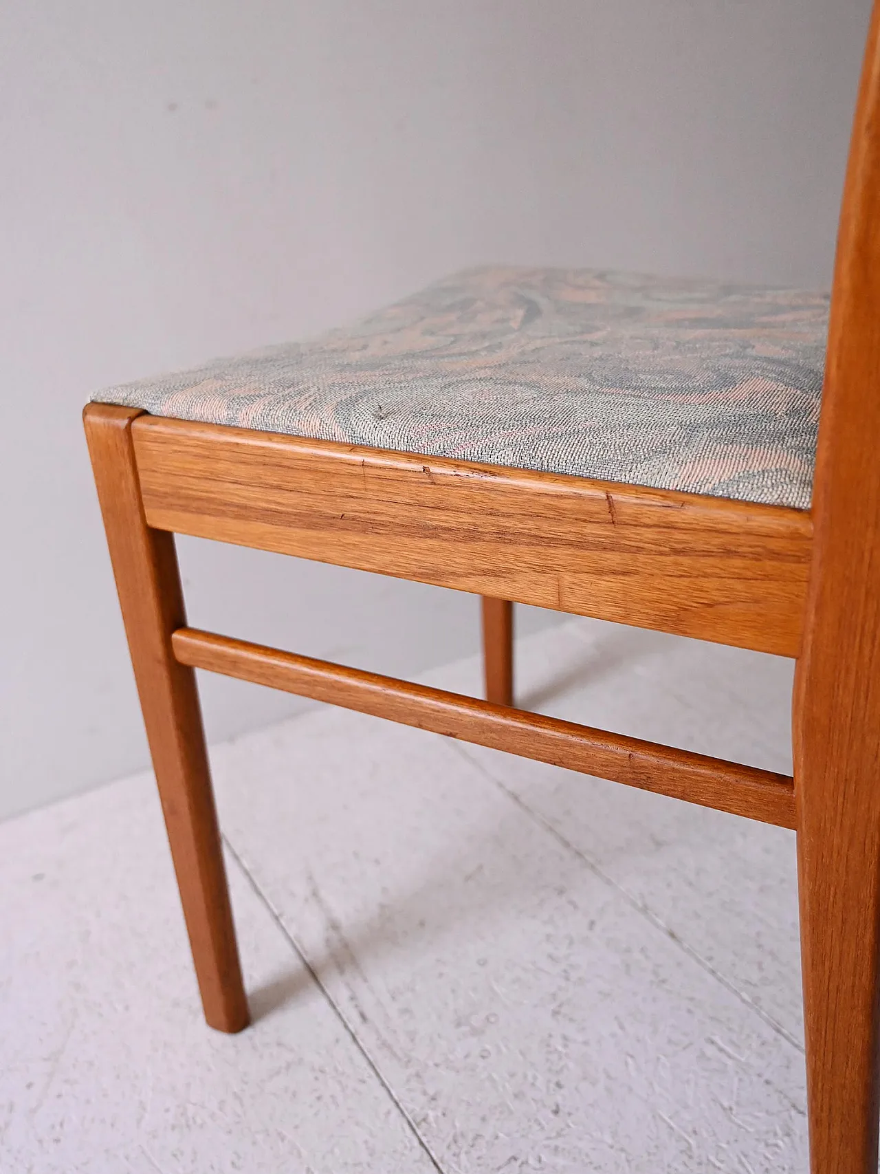 4 sedie scandinave in teak con rivestimento originale, anni '60 9