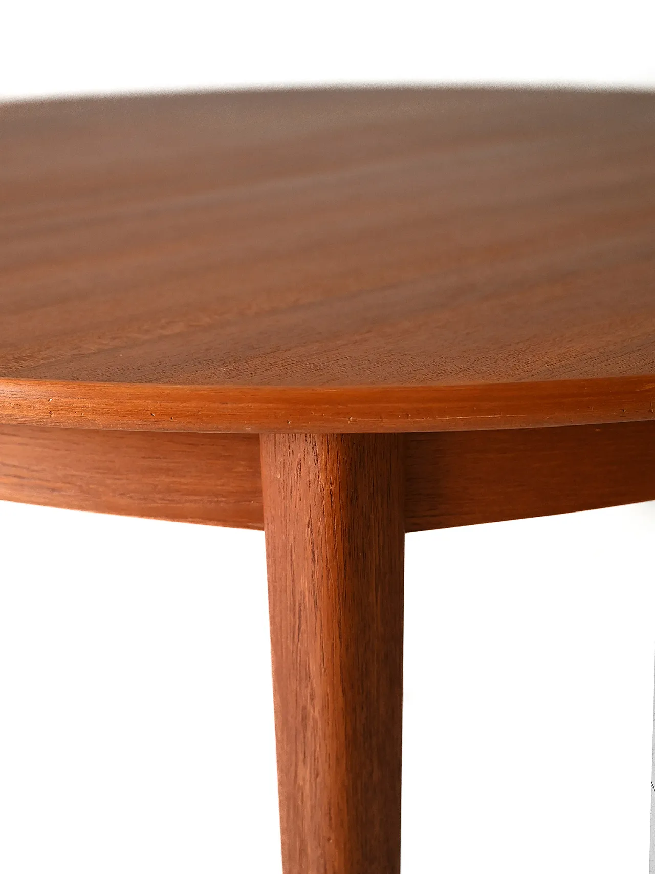 Scandinavian table in extendable round teak, 1960s 6