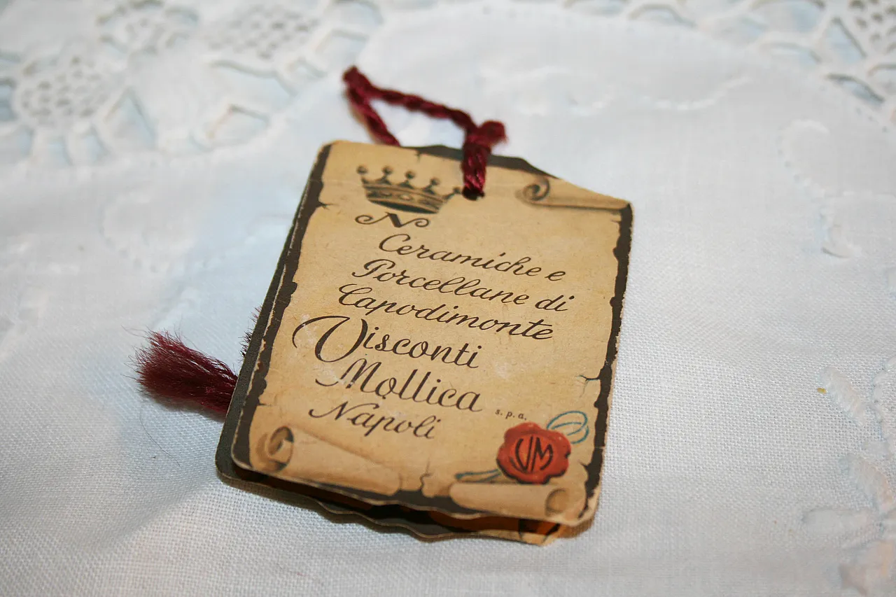 Centrotavola ovale Capodimonte con Rose, Visconti Mollica, anni '60 12