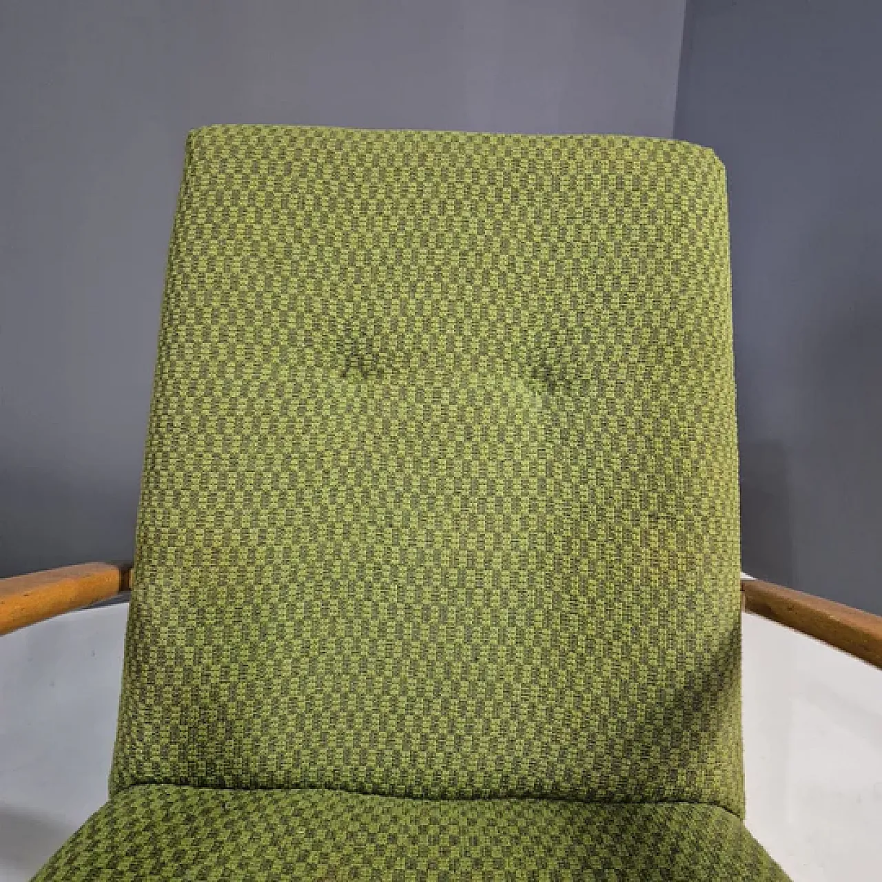 Pair of chairs by Jaroslav Šmídek for TON, 1960s 9