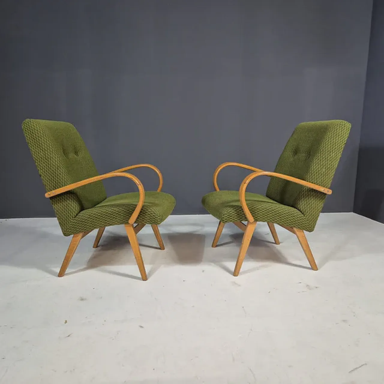 Pair of chairs by Jaroslav Šmídek for TON, 1960s 10