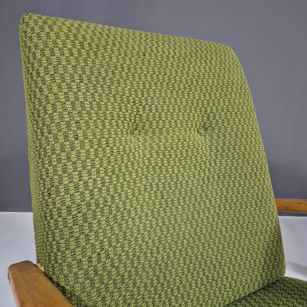 Pair of chairs by Jaroslav Šmídek for TON, 1960s 12