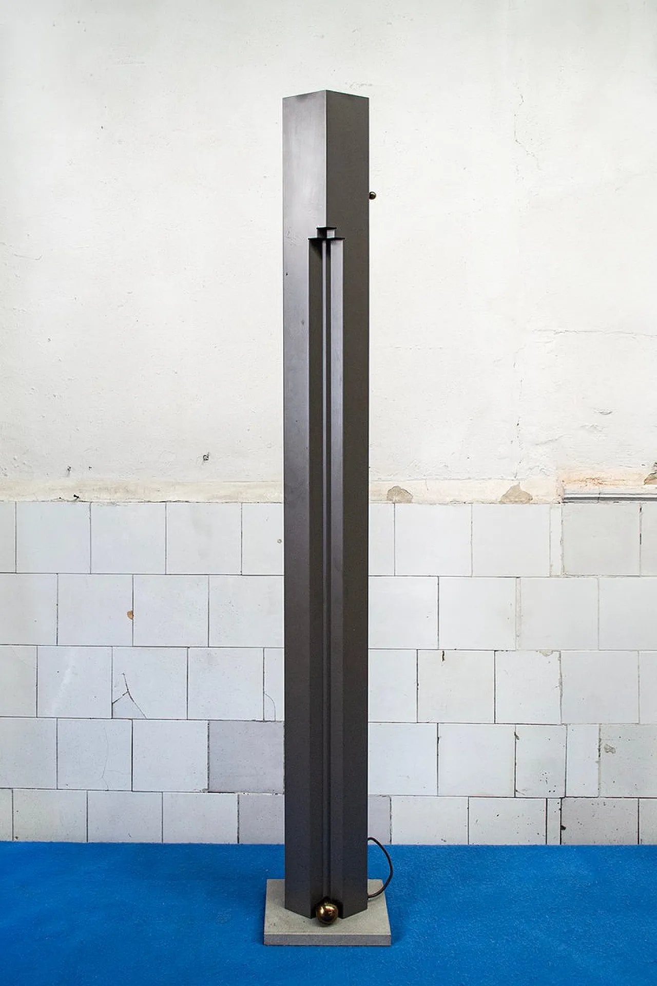 Lampada da terra Totem di Kazuhide Takahama per Sirrah, anni '80 1