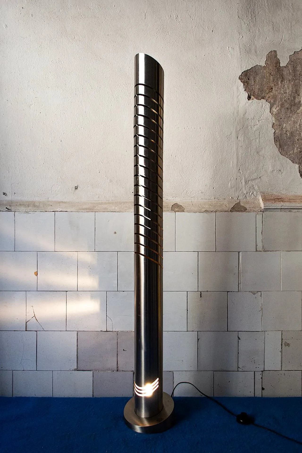 Brutalist floor lamp by Tronconi, 1970s 3