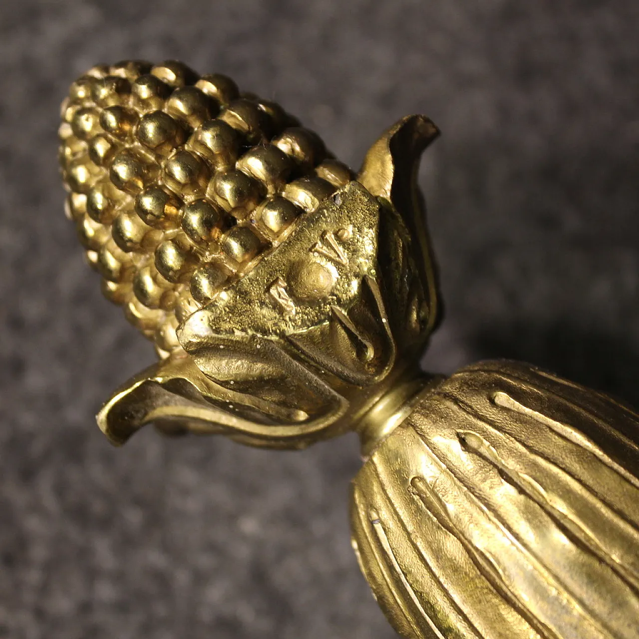 Coppia di applique francesi in bronzo dorato stile Luigi XVI, '900 7