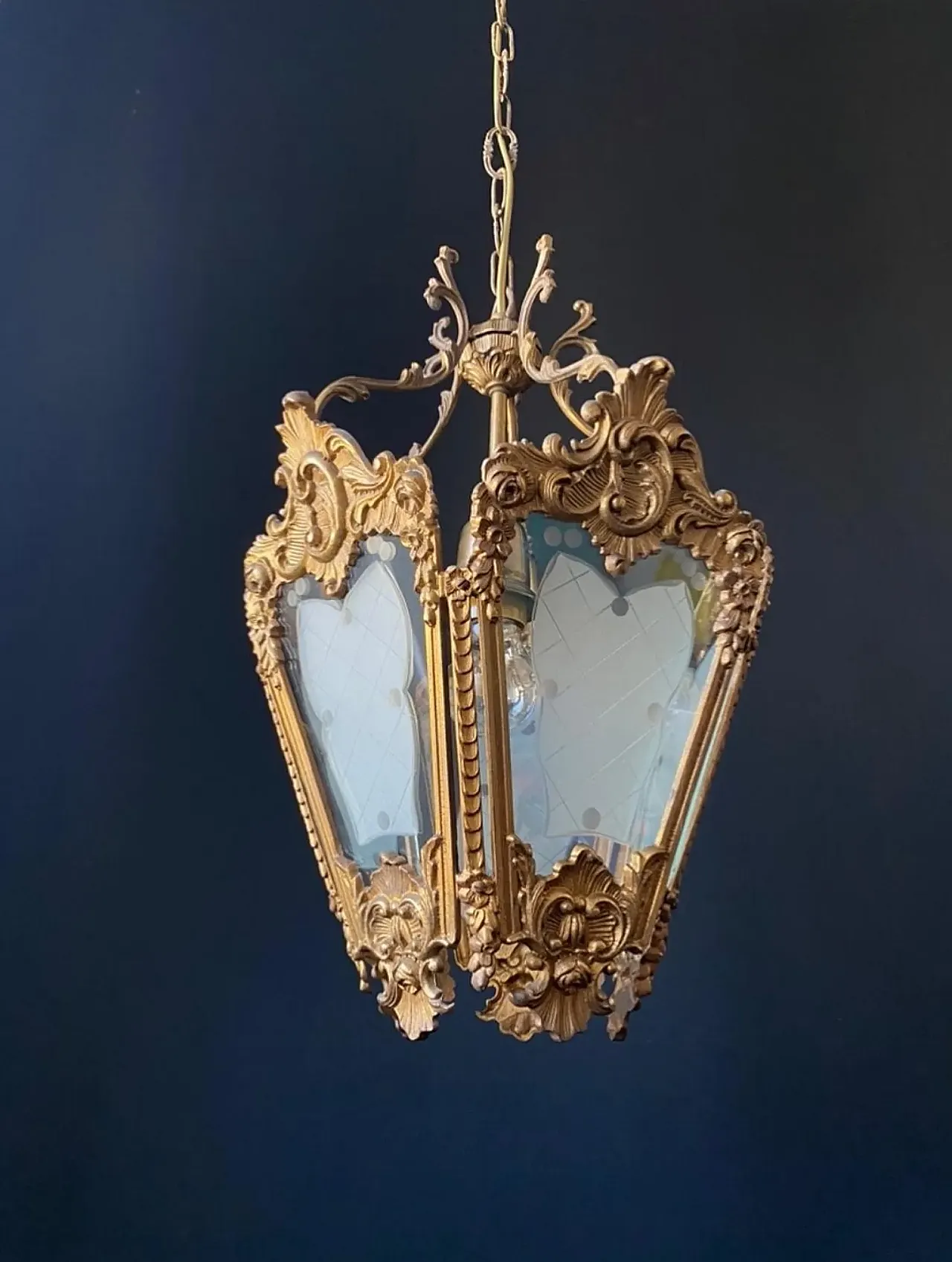 3 Chandelier in bronze and brass, 20th century 6