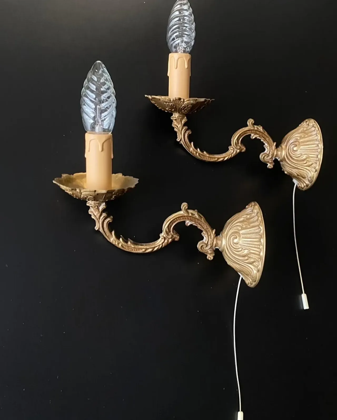 Pair of appliques in brass, 1960s 3