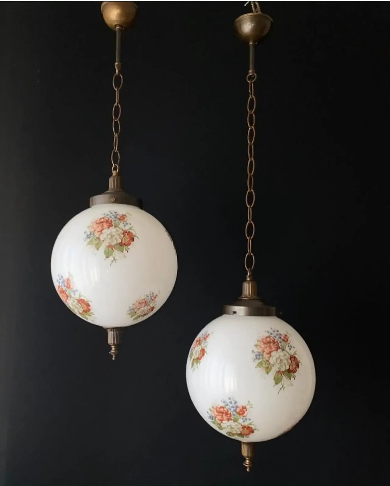 Pair of chandeliers in frosted glass and brass, 1960s 3