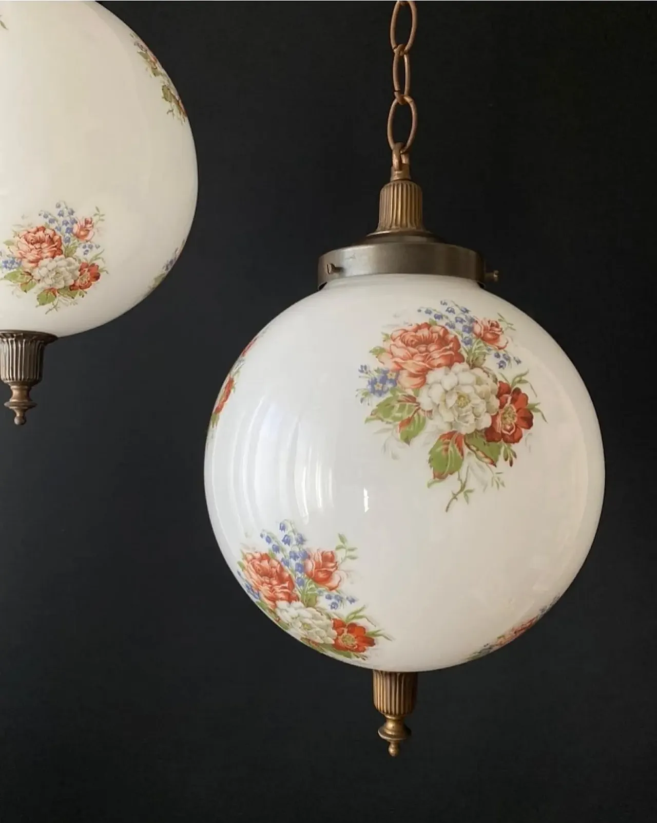Pair of chandeliers in frosted glass and brass, 1960s 4