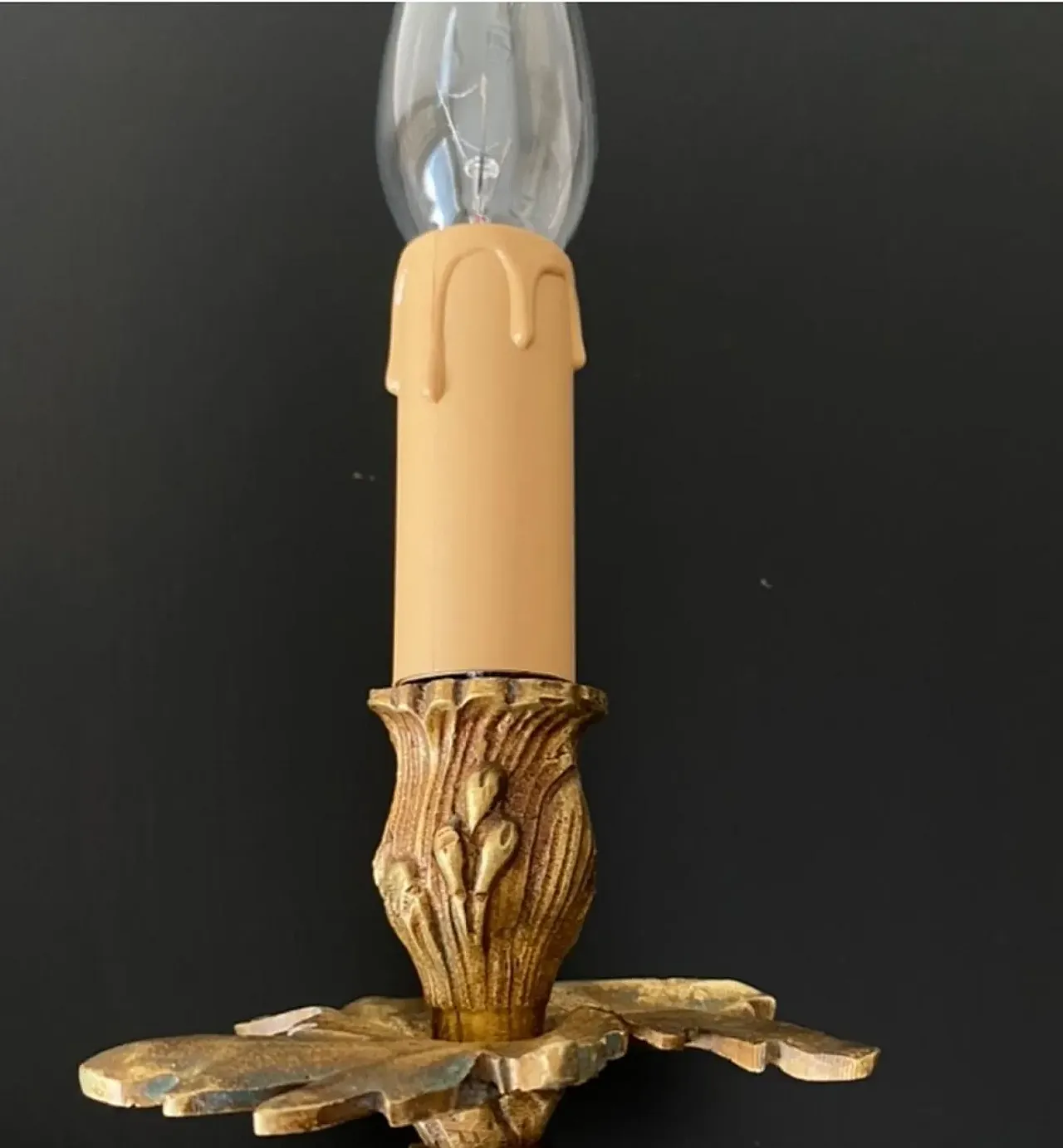 Pair of wall sconces in bronze, 1950s 10