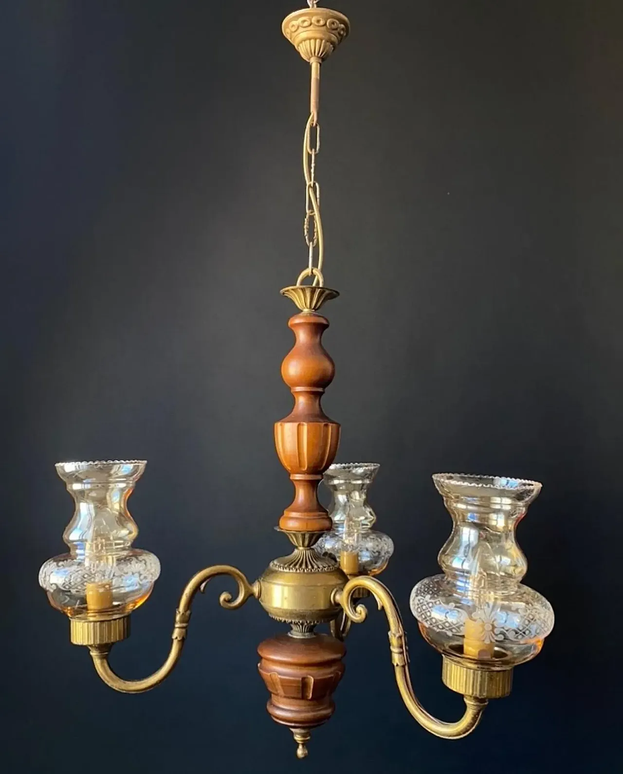 Chandelier in brass, wood and glass, 1960s 12