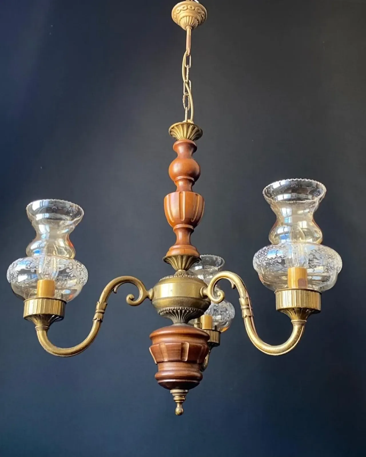 Chandelier in brass, wood and glass, 1960s 14