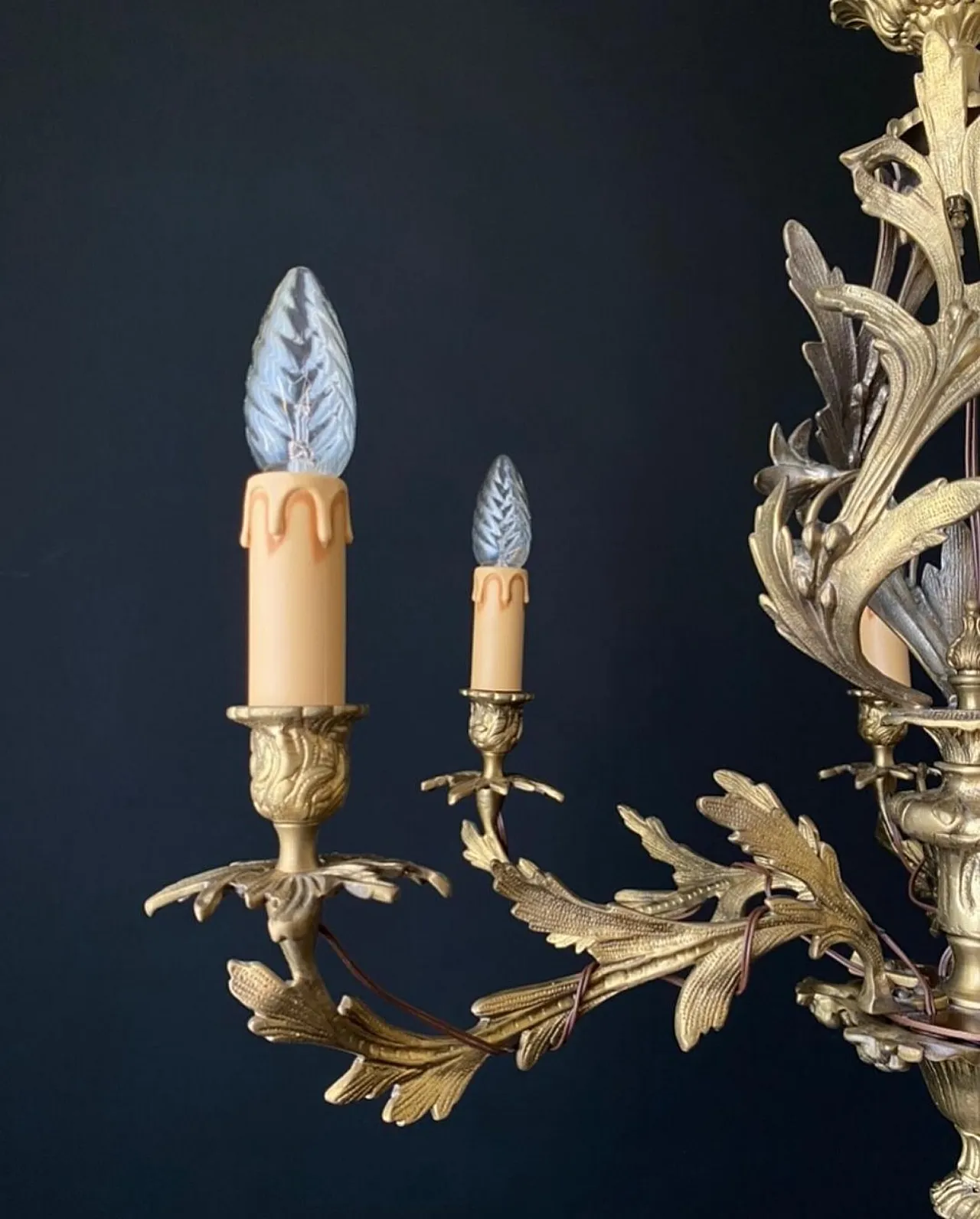 Chandelier in bronze and brass with floreal decorations, 1930s 9