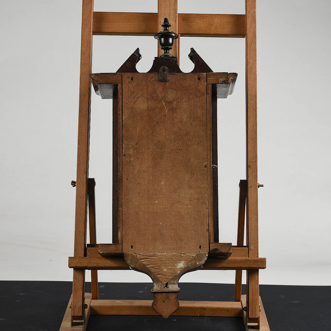 Wooden wall pendulum clock with winding key, 19th century 7