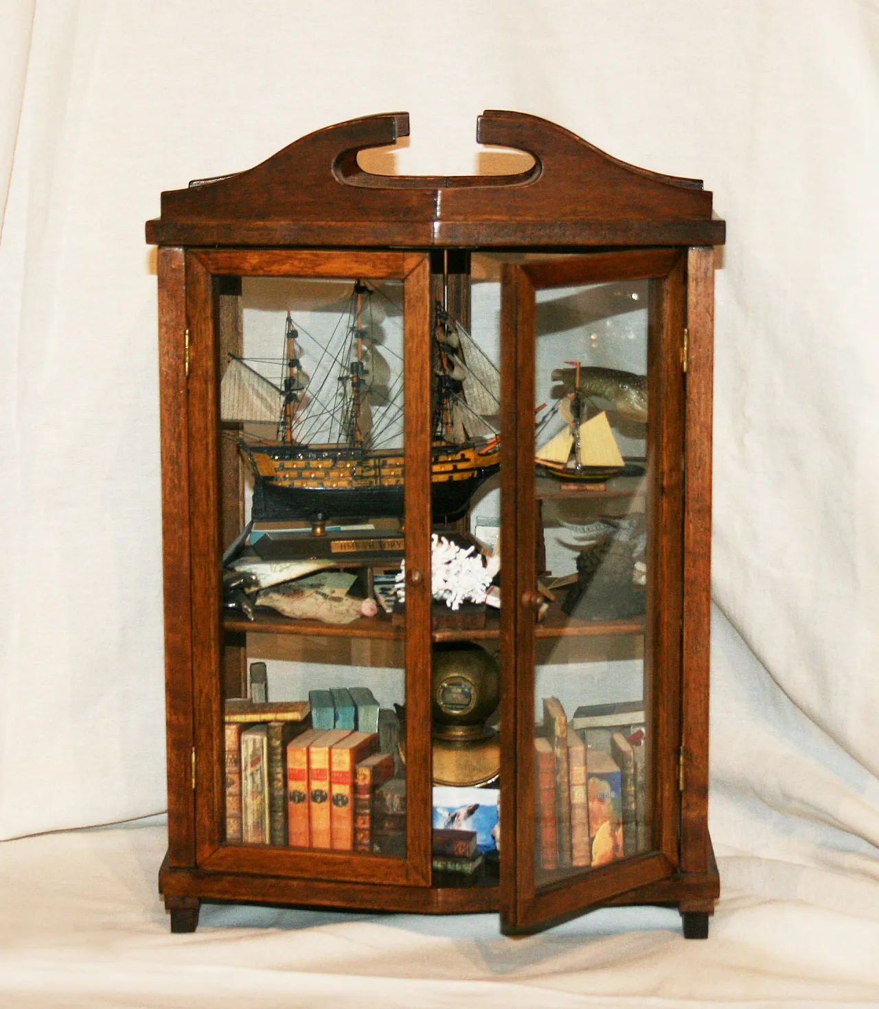 Armadio in egno realizzato a mano tema mare, 2000 11