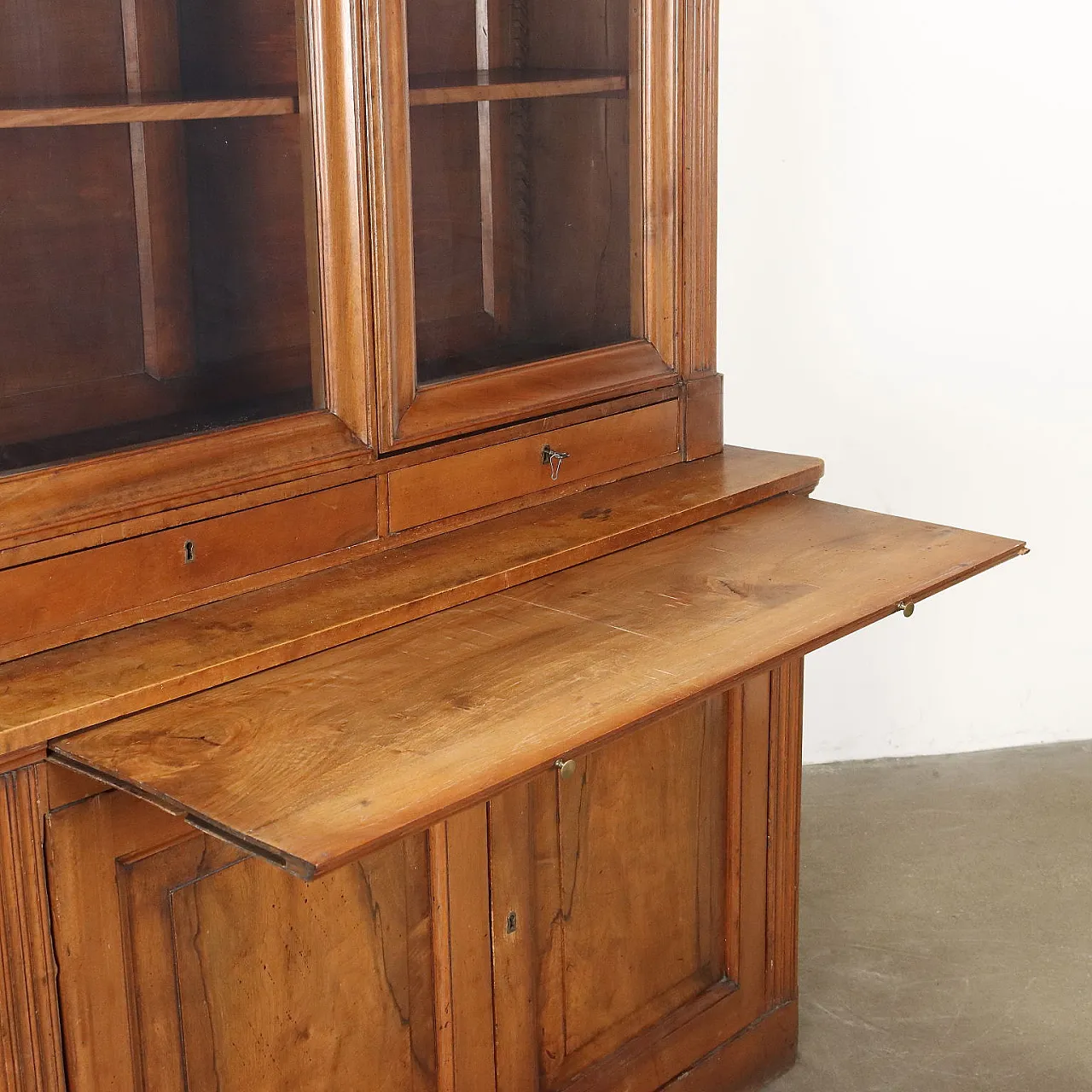 Louis Philippe bookcase buffet in walnut Italy, 20th century 6