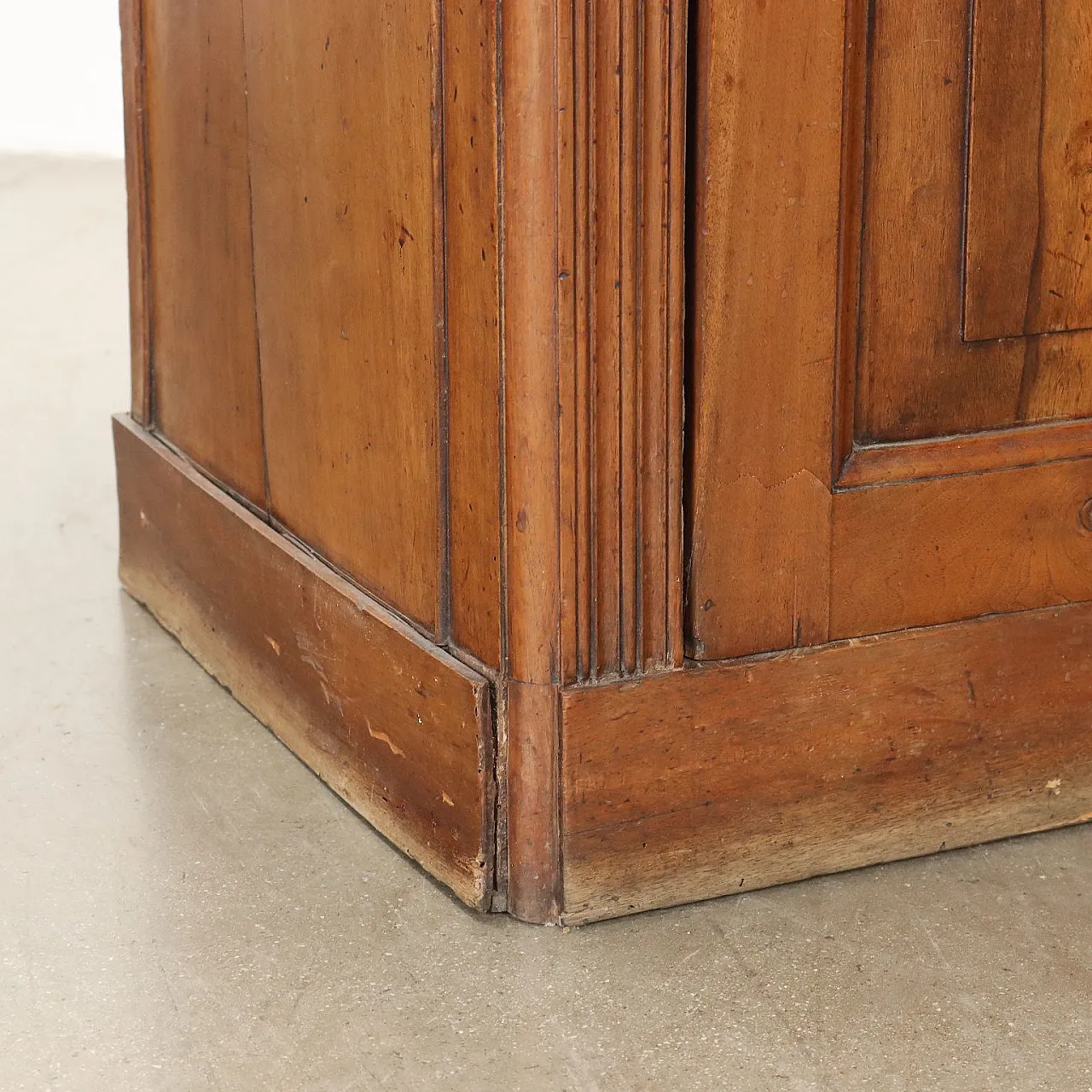 Louis Philippe bookcase buffet in walnut Italy, 20th century 8