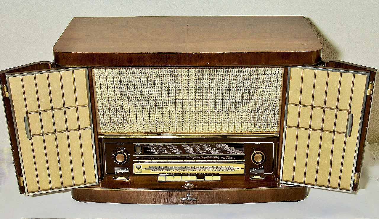 M57 radio by Siemens, 50s 1