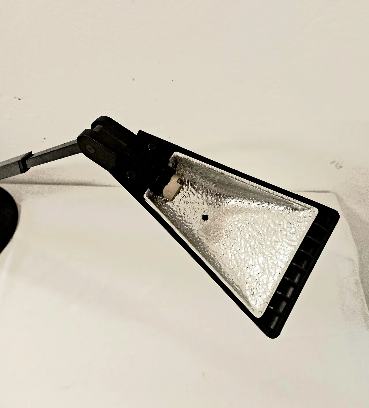 Lampada da scrivania Personal produzione Oluce 3