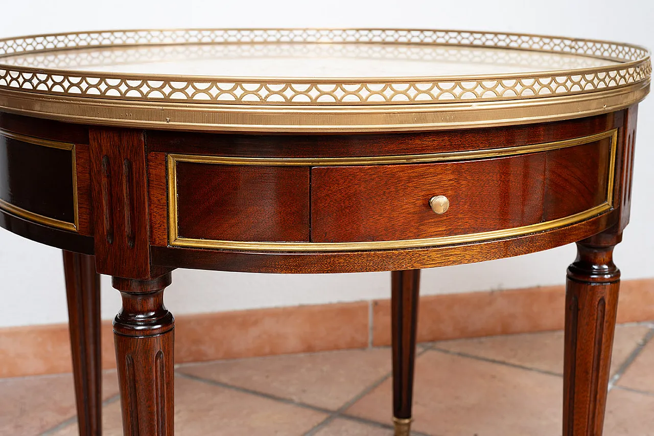 ow table table from the Napoleon III style in mahogany, 20th century 4
