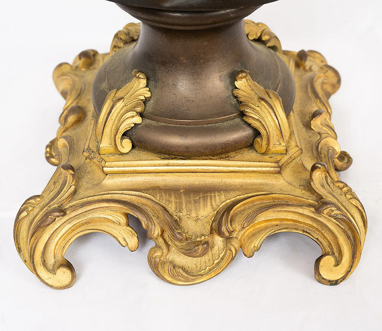 Sculpture in glossy bronze and golden bronze signed Houdon, 19th c. 3