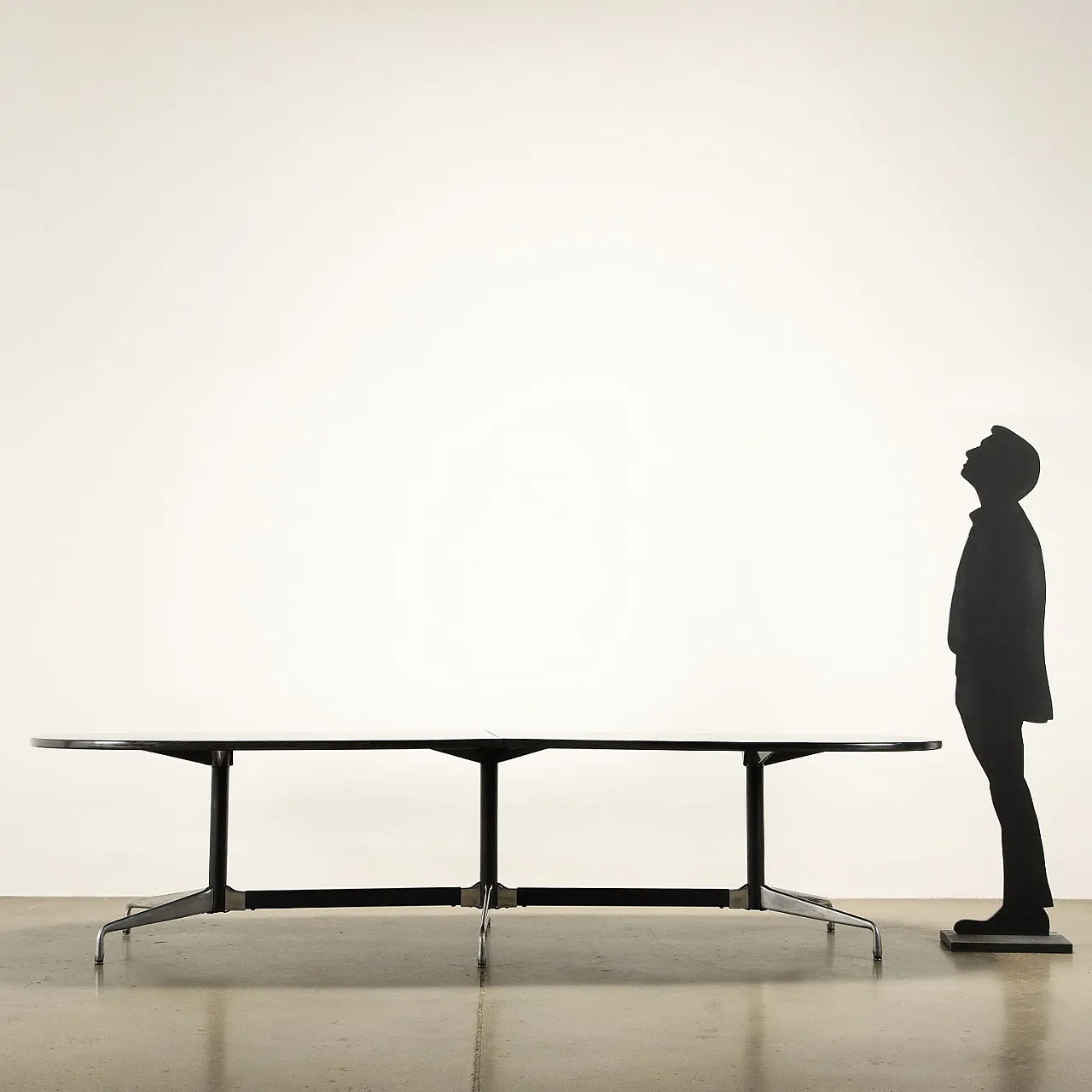 Oval ICF table by Charles and Ray Eames, 1970s 2