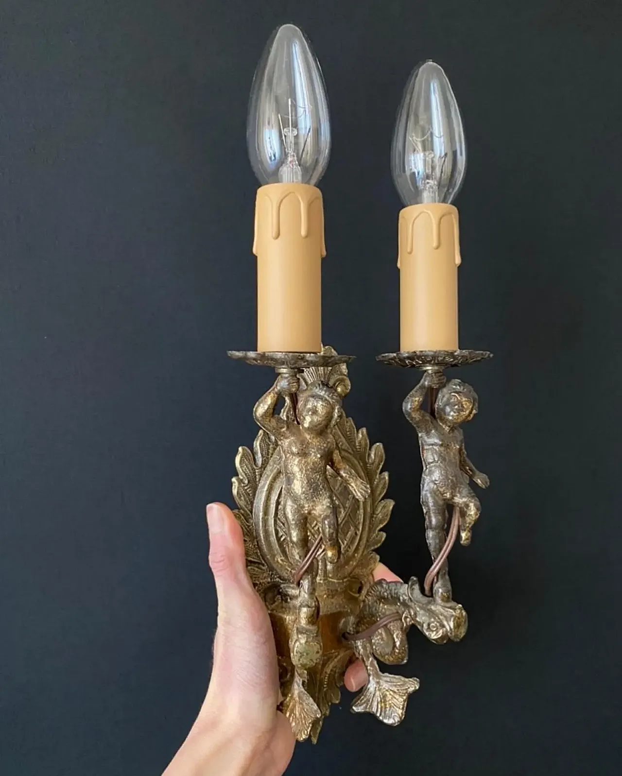 Pair of bronze and brass sconces with Putti, '900 16
