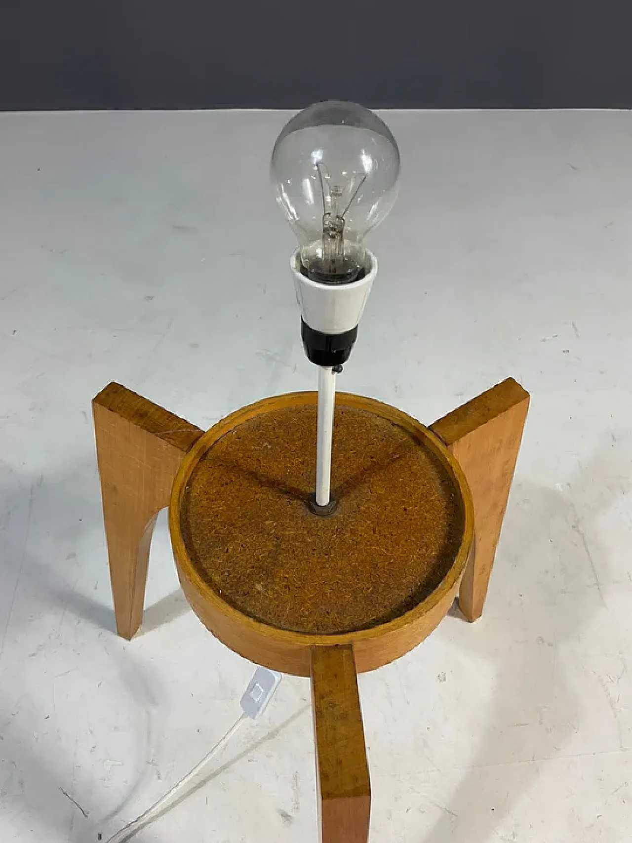 Lampada da terra in legno e vetro smerigliato di ULUV, anni '60 12