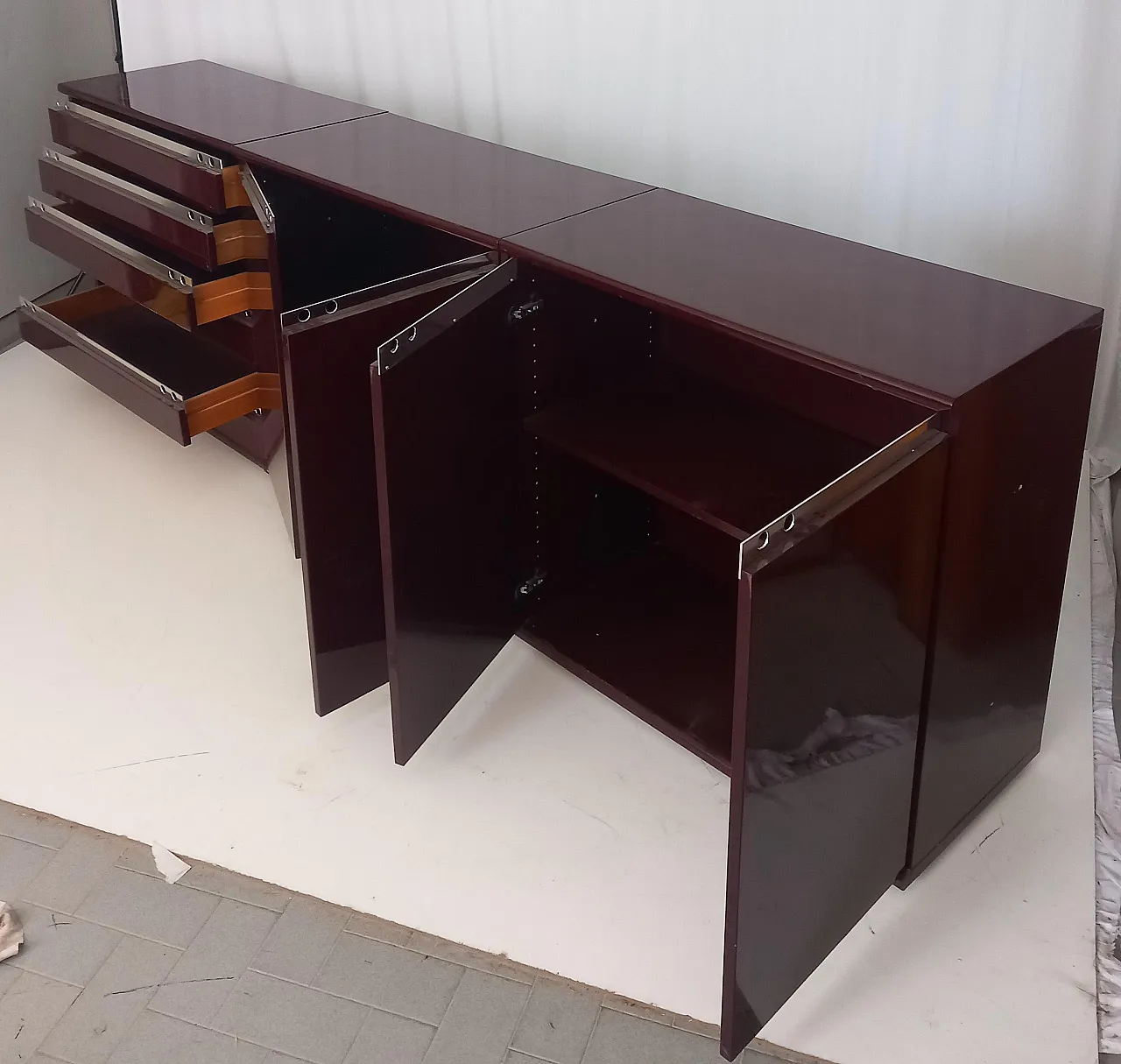 Burgundy Lacquered Wood Chest of Drawers, 70s 4