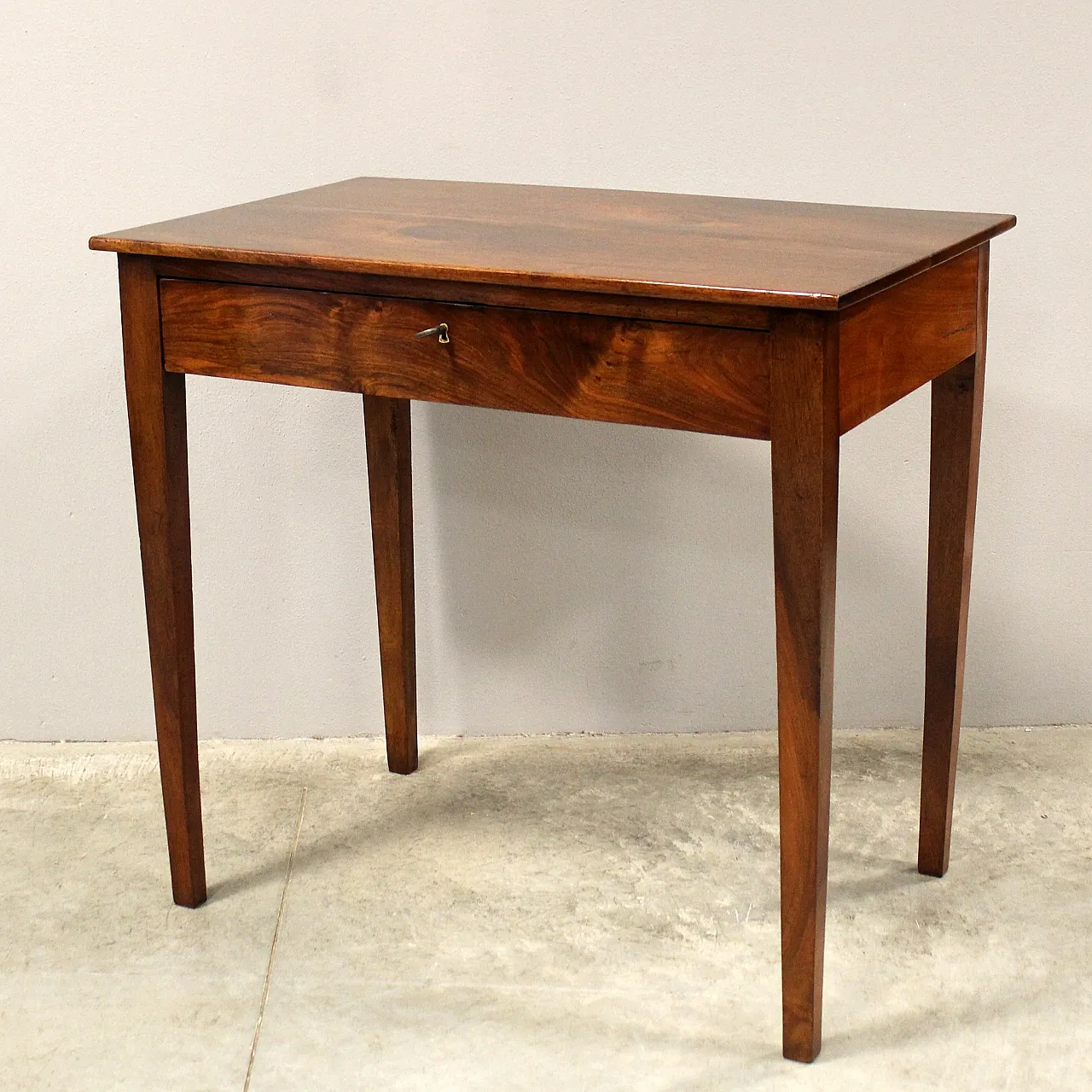 Director of Directory Walnut in the 19th century Italy 1