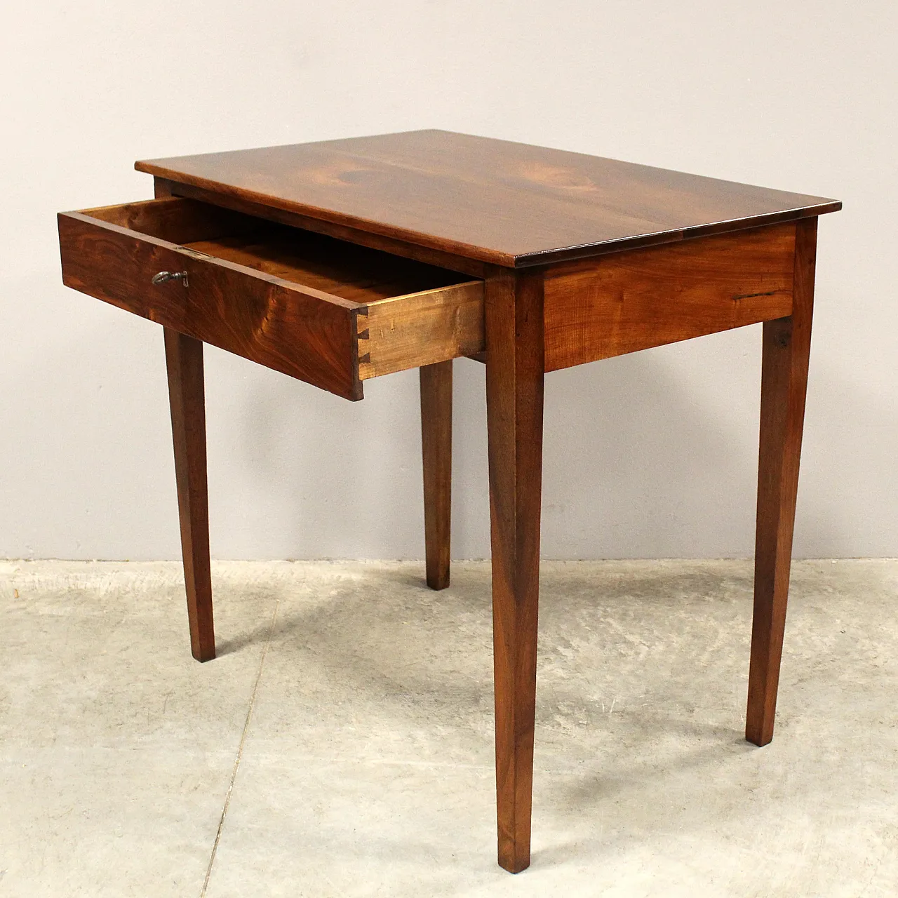 Director of Directory Walnut in the 19th century Italy 6