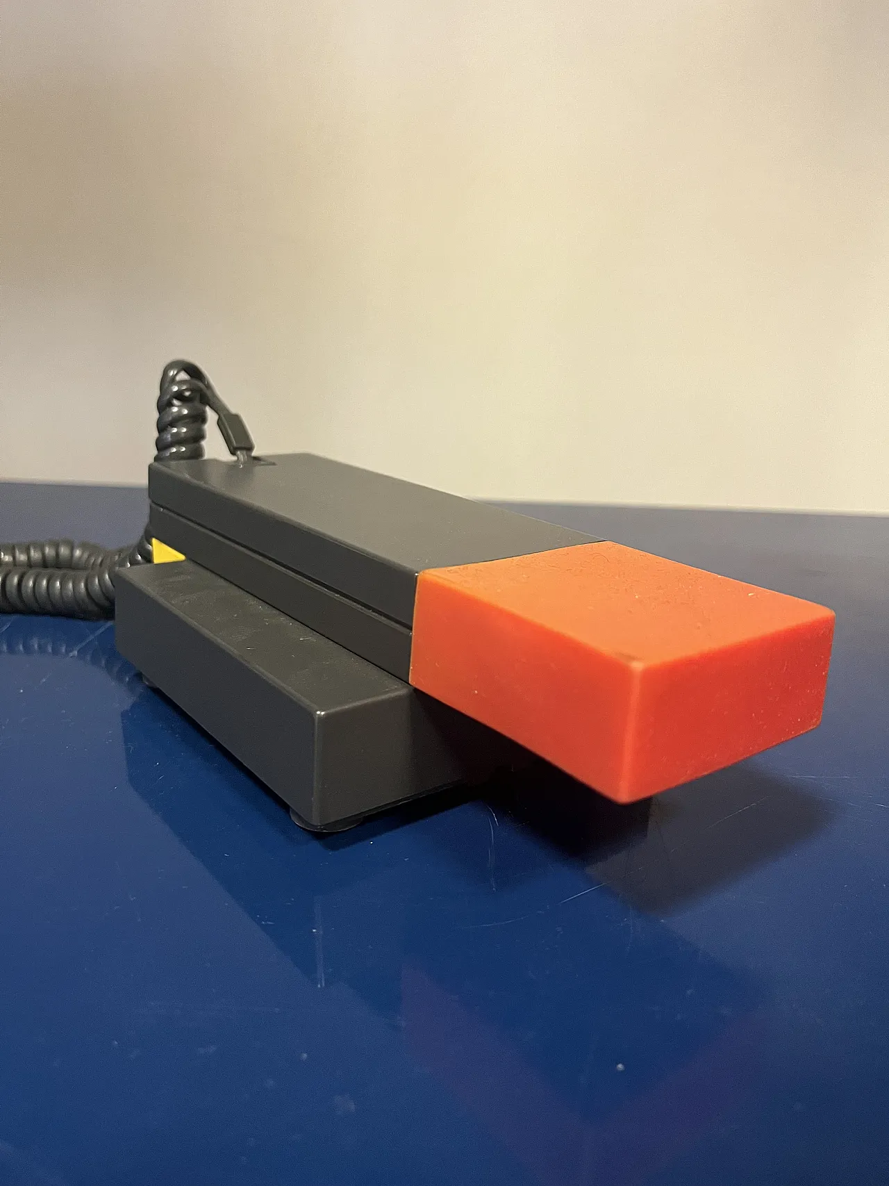 Telefono di Ettore Sottsass per Brondi, anni '80 6