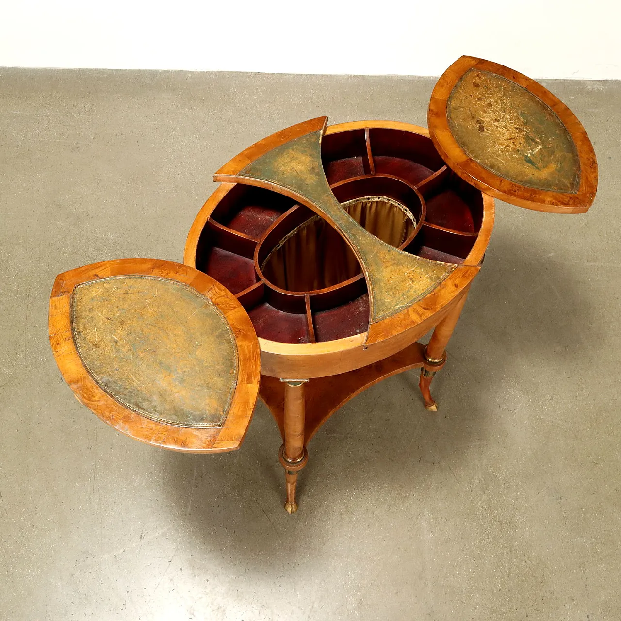 Tavolino da lavoro Biedermeier in acero e tessuto, '800 4