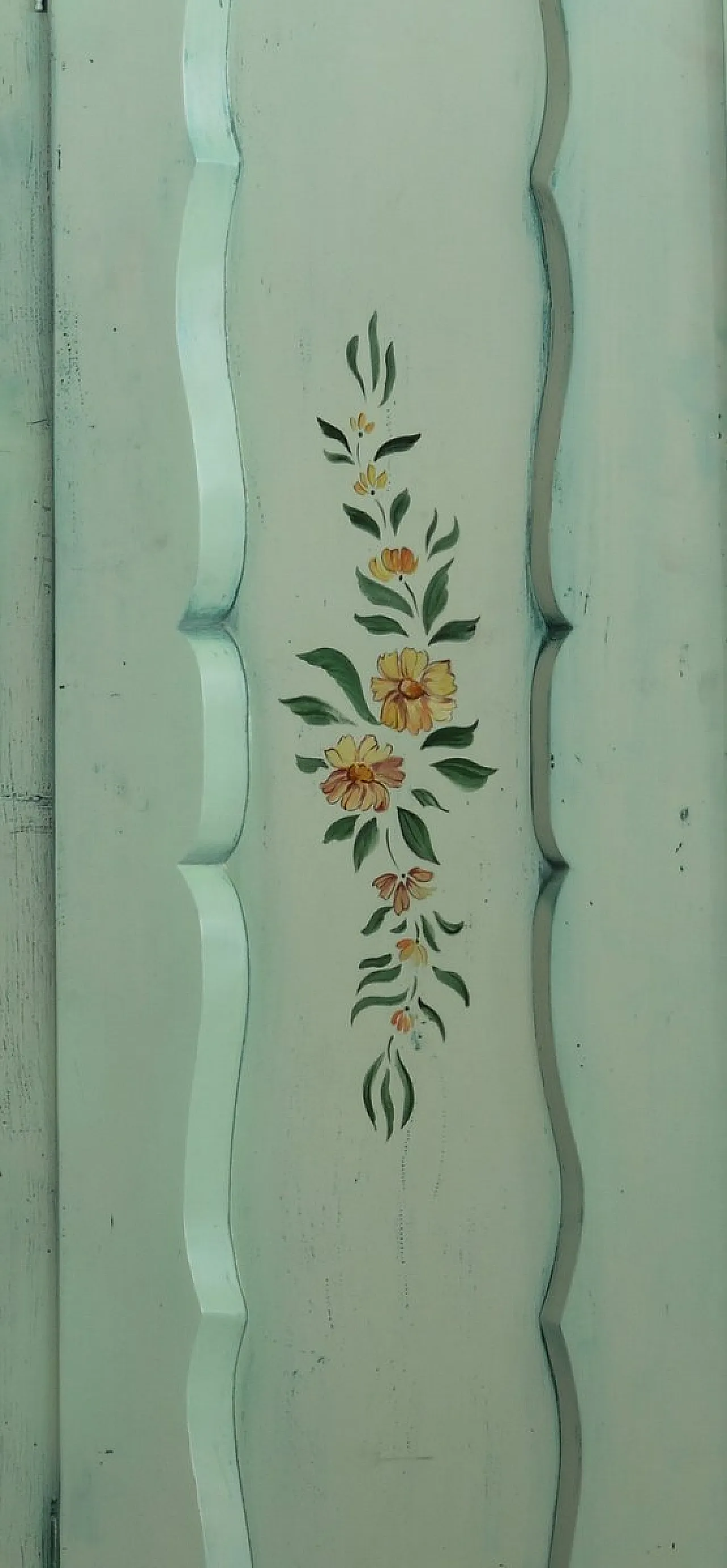 Armadio verde dipinto a mano, primo '900 3