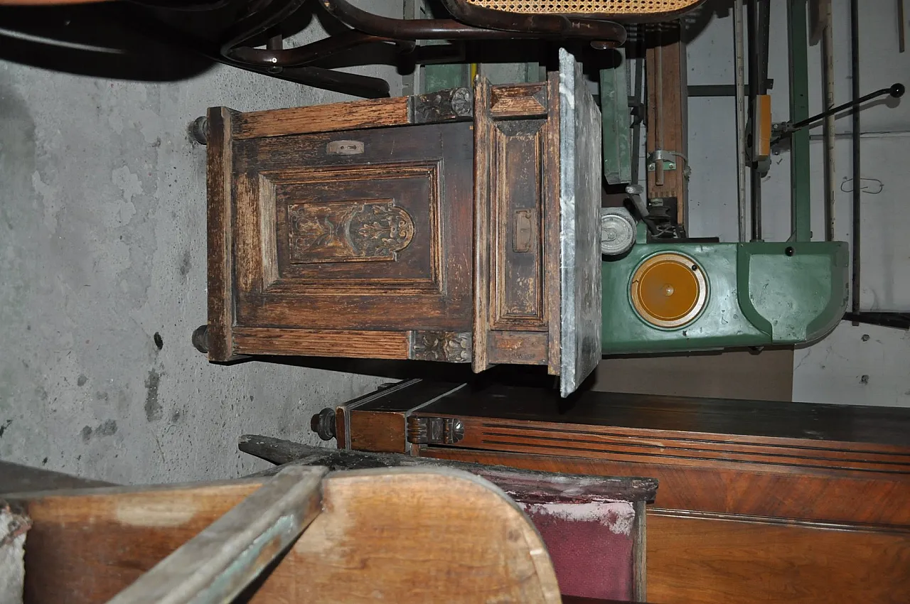 Comodino con piano in marmo, fine '800 3