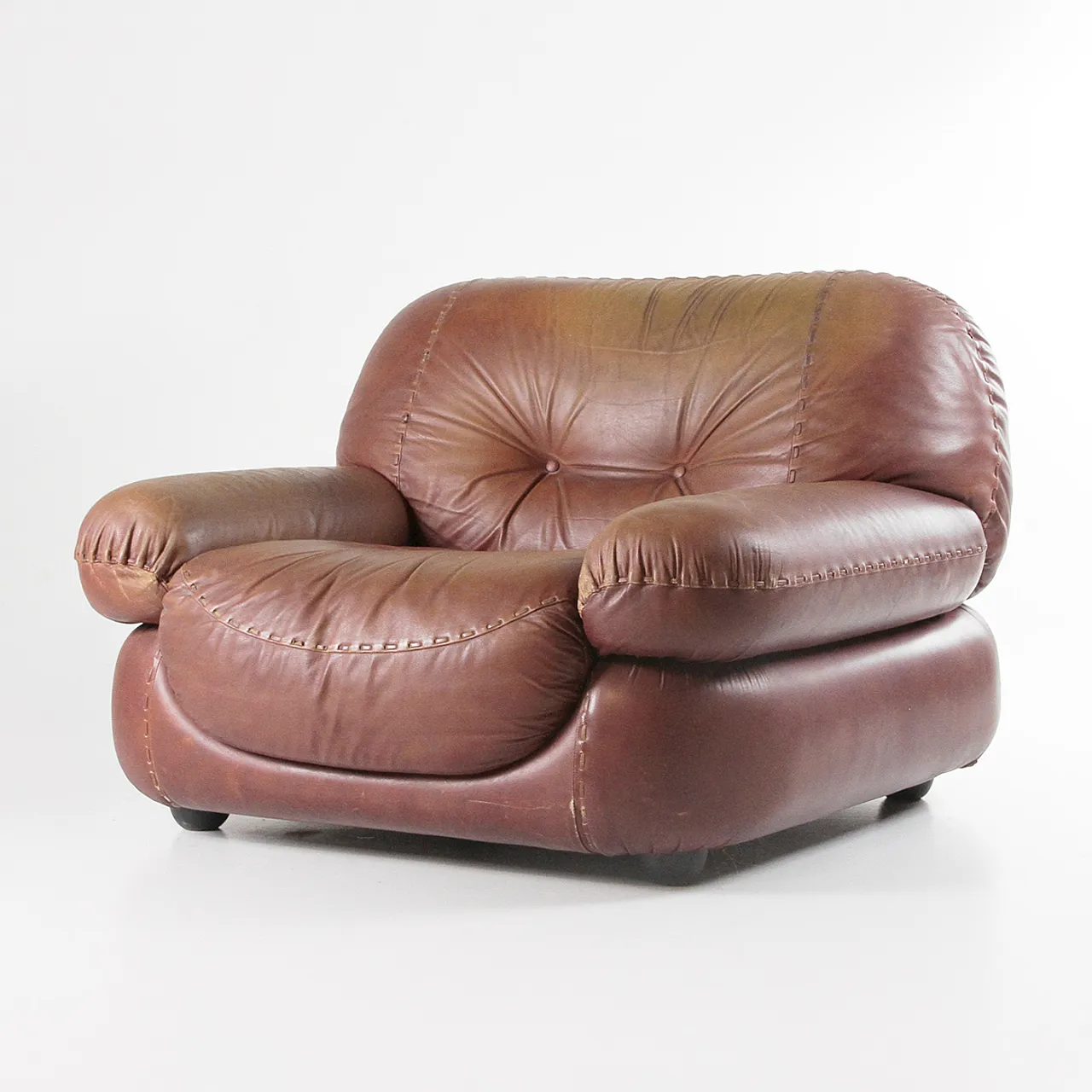 Sapporo Leather Armchair by Mobilgirgi, 1970s 1