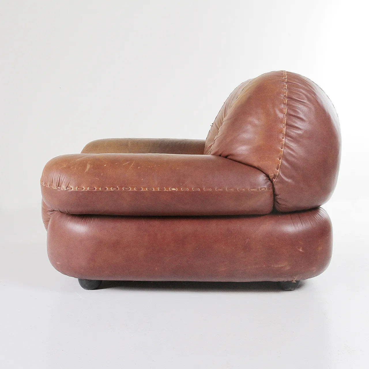 Sapporo Leather Armchair by Mobilgirgi, 1970s 7