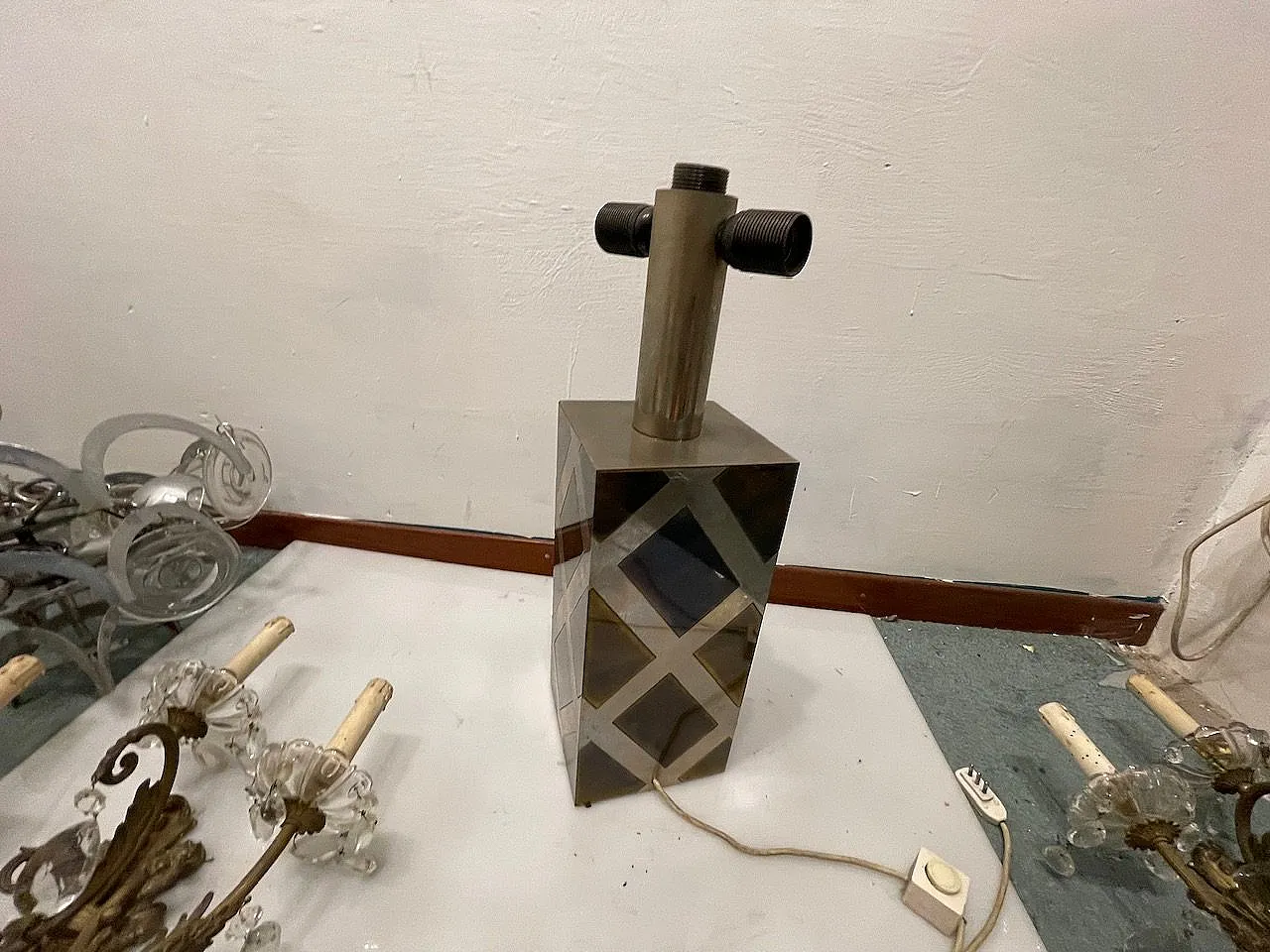 Coppia di lampade da tavolo in ottone e cromo di Noel B. C., anni '70 6