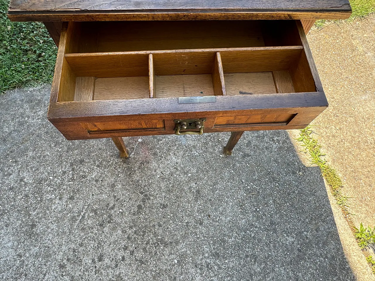 Tavolino Liberty con cassetto, fine '800 2