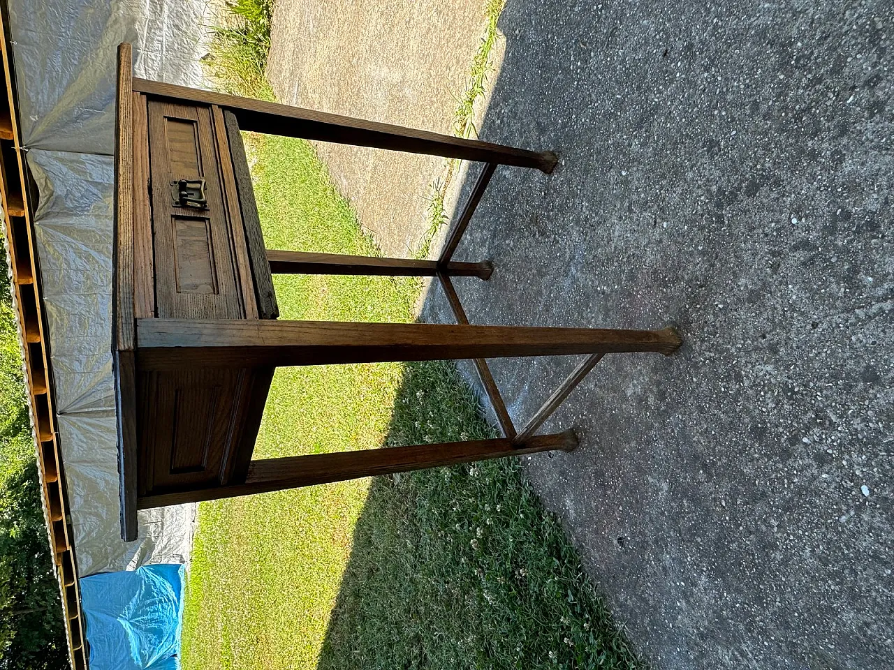 Tavolino Liberty con cassetto, fine '800 3