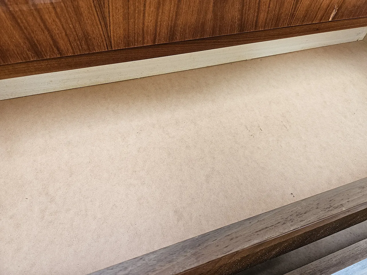 Dresser three drawers, 1970 13