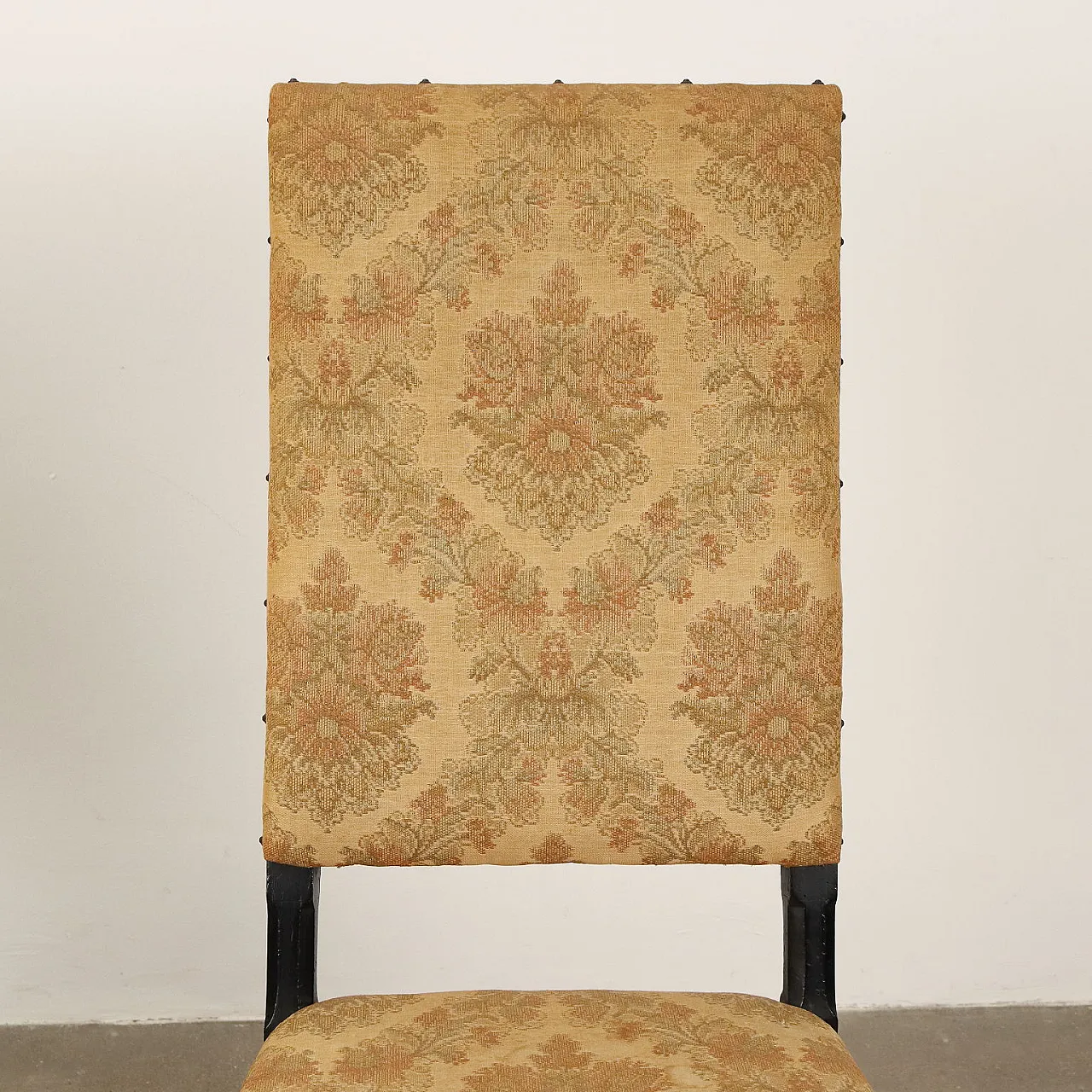 4 Baroque chairs in ebony painted walnut, 18th century 3