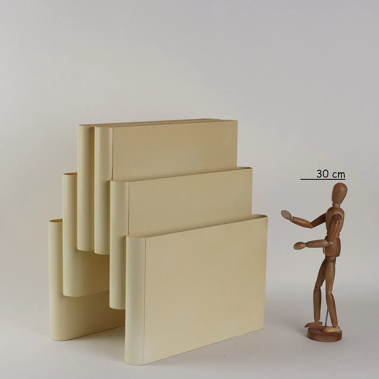 White magazine rack 4675 by Giotto Stoppino for Kartell, 1970s 3