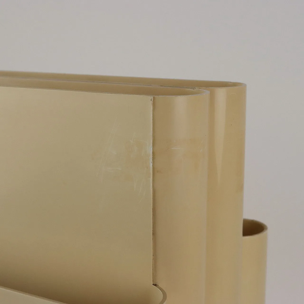 White magazine rack 4675 by Giotto Stoppino for Kartell, 1970s 7
