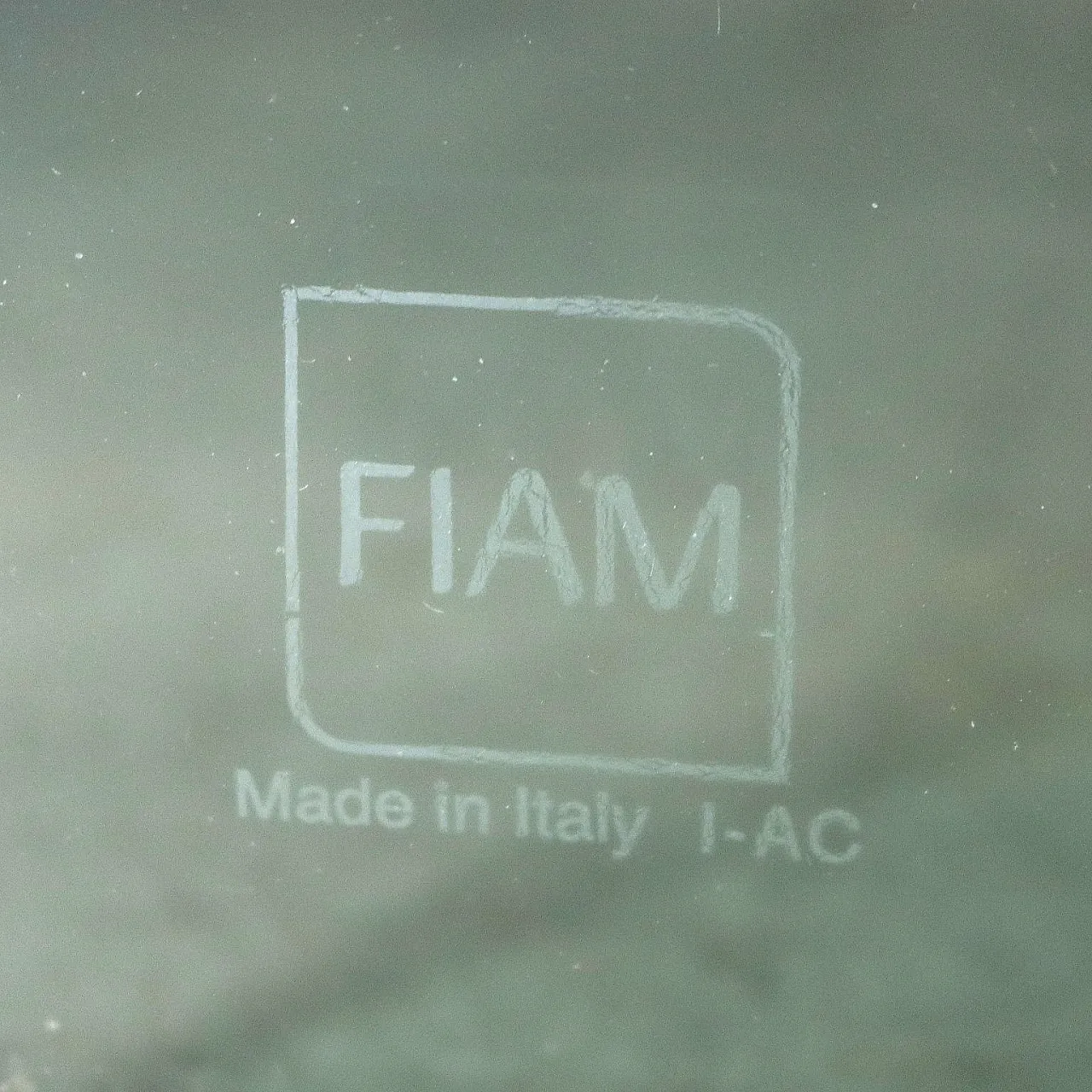 Tavolino da caffè in vetro curvato, anni '70 5