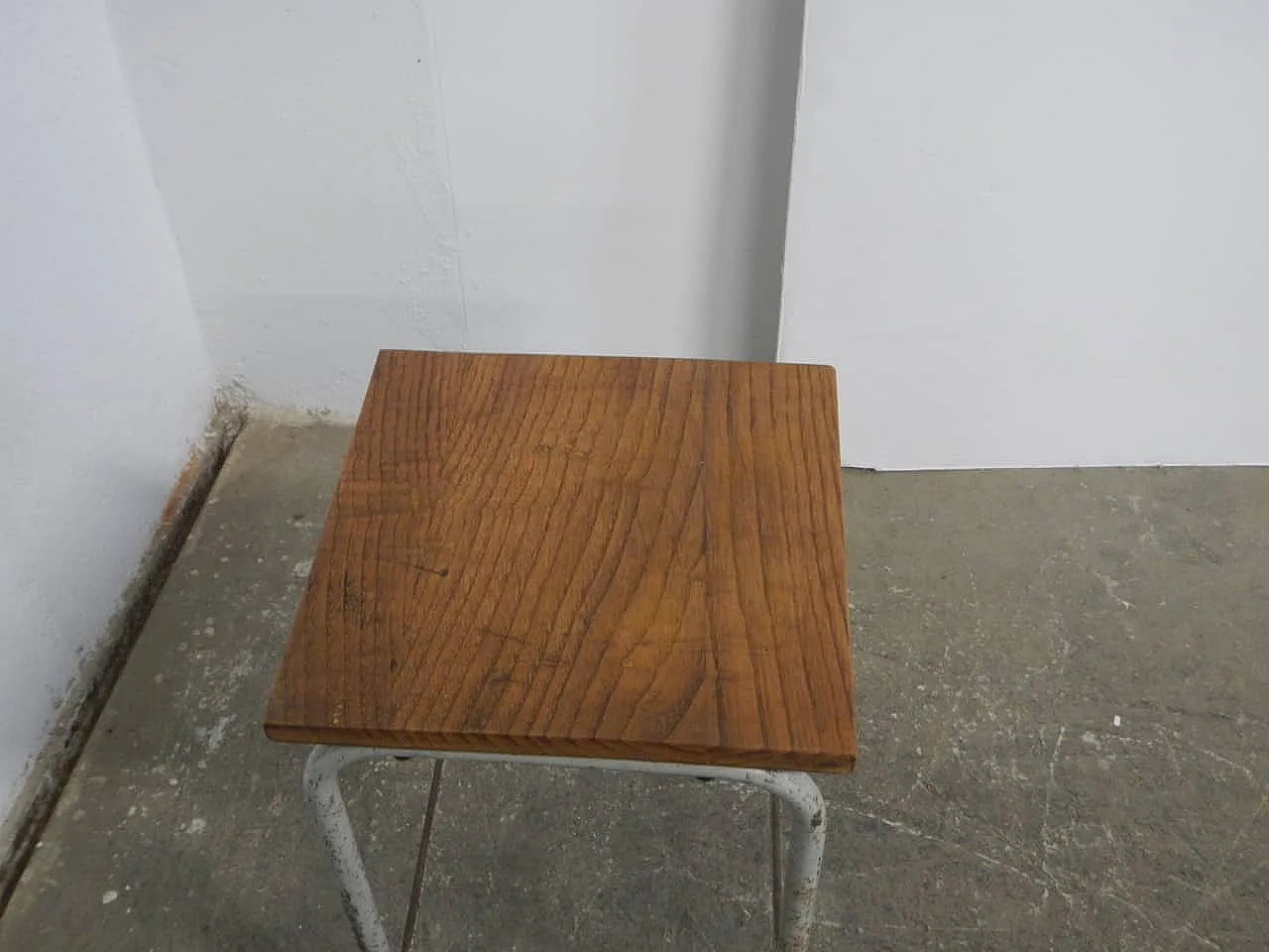 Support stool, 1970 3