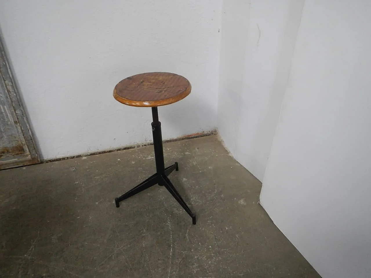 Fixed stool 3 feet 1960 1